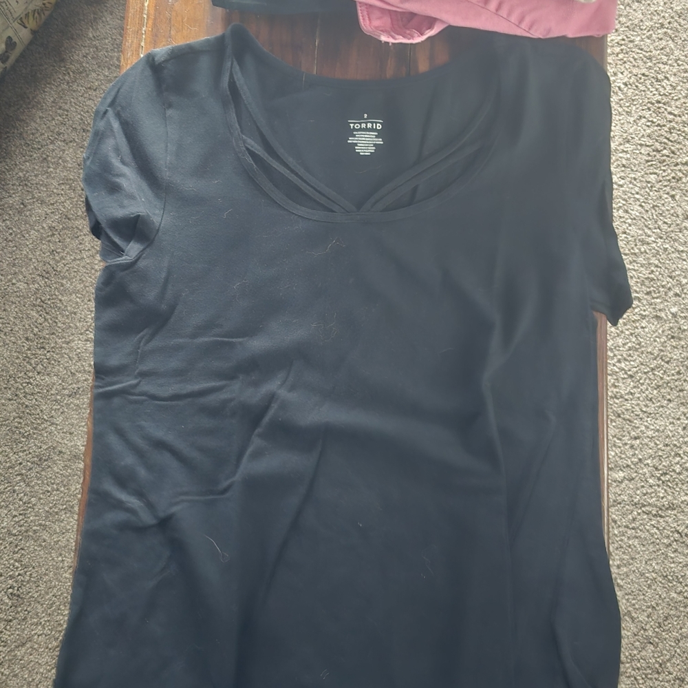 Short sleeve tee